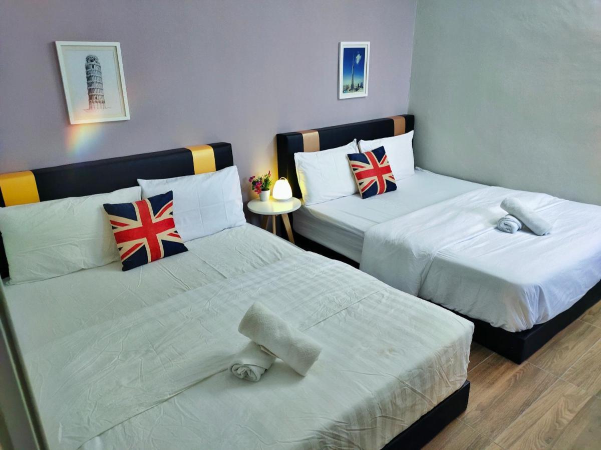 Semi-Detached, Up To 21 Pax, 4 Bedrooms, 3 Bathrooms, 4 Car Parks By Star Home Bayan Lepas Εξωτερικό φωτογραφία